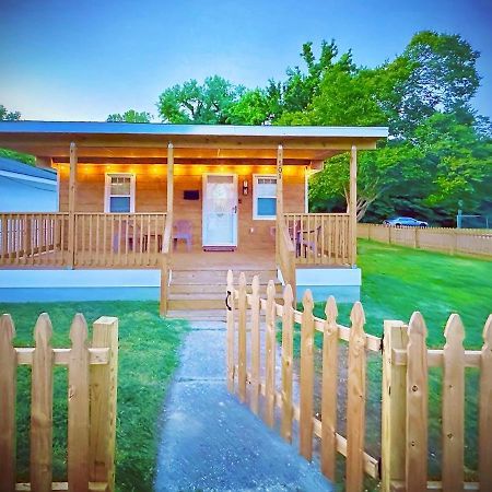 Cottage In Heart Of Colonial Beach, 7 Mins Walk To The Beach 外观 照片