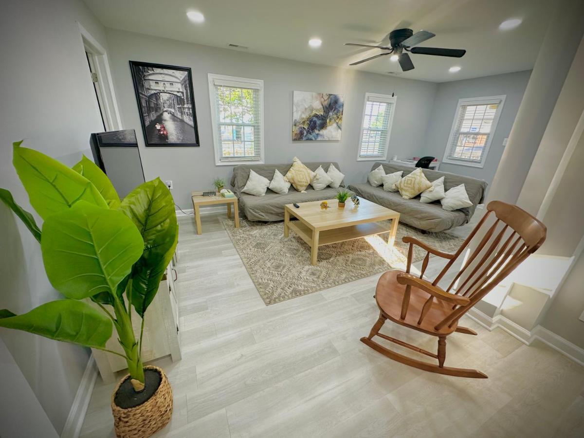 Cottage In Heart Of Colonial Beach, 7 Mins Walk To The Beach 外观 照片