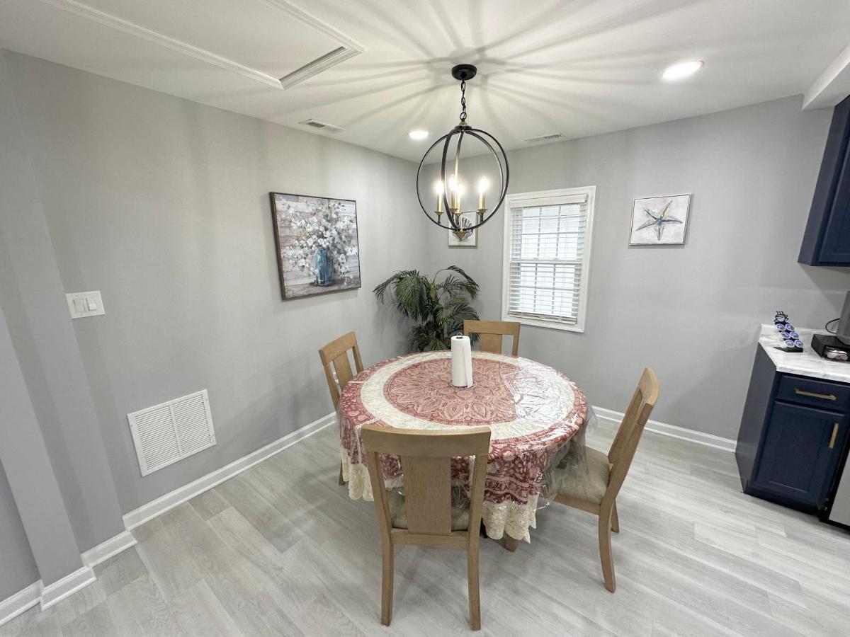 Cottage In Heart Of Colonial Beach, 7 Mins Walk To The Beach 外观 照片